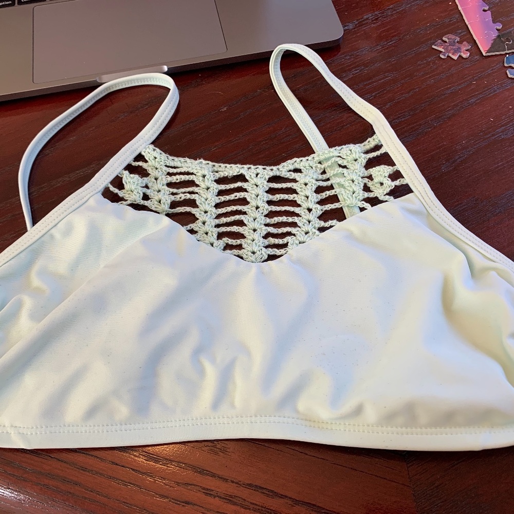 Xhilaration Crop Swim Top